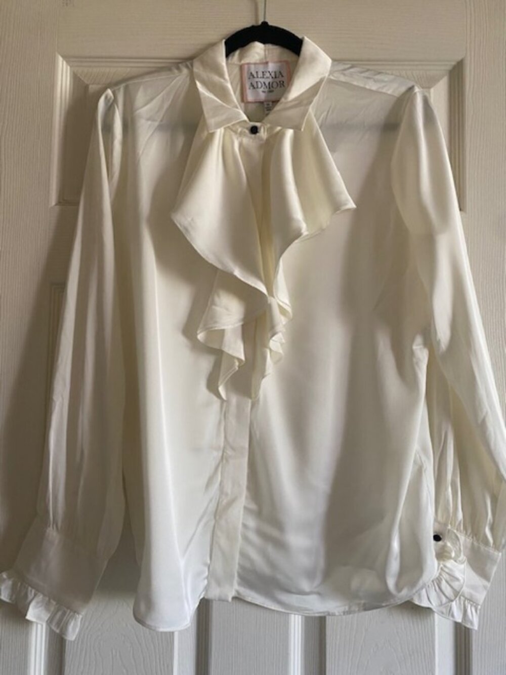 Alexia Admor blouse